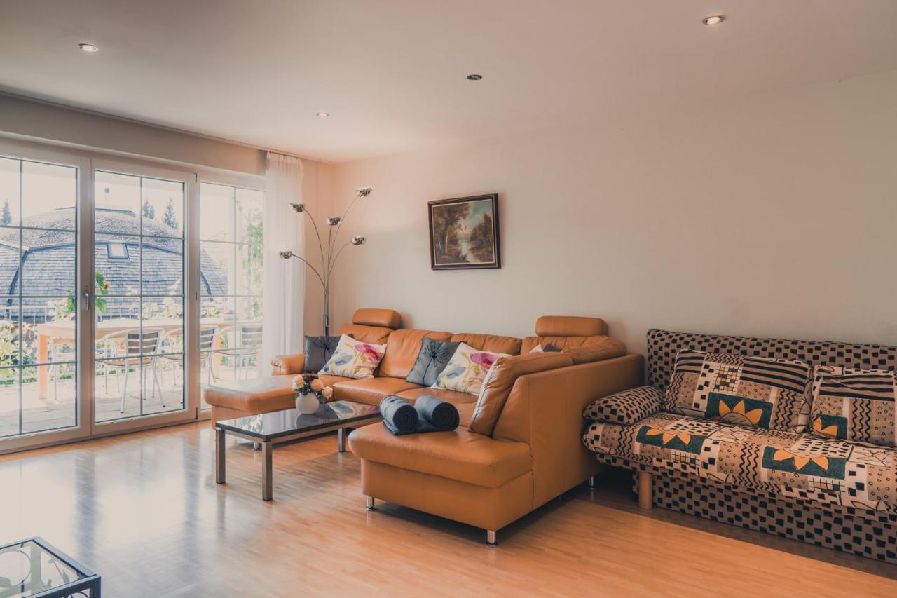 Coraline -Koblach, 6-10 P, 3 Schlafzimmer, Kueche, Riesige Terrasse, Parkplatz, Wifi, Stellplatz Ski Exterior photo